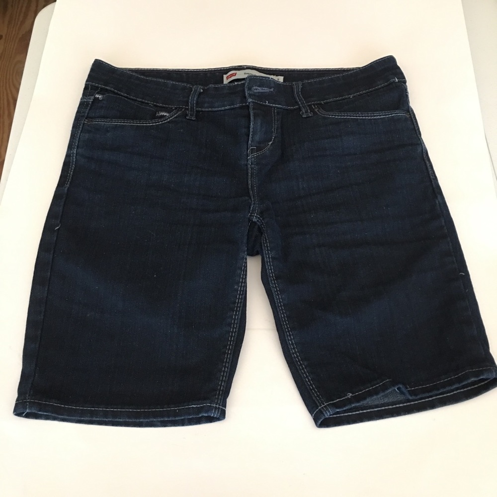 Levi Bermuda Shorts
